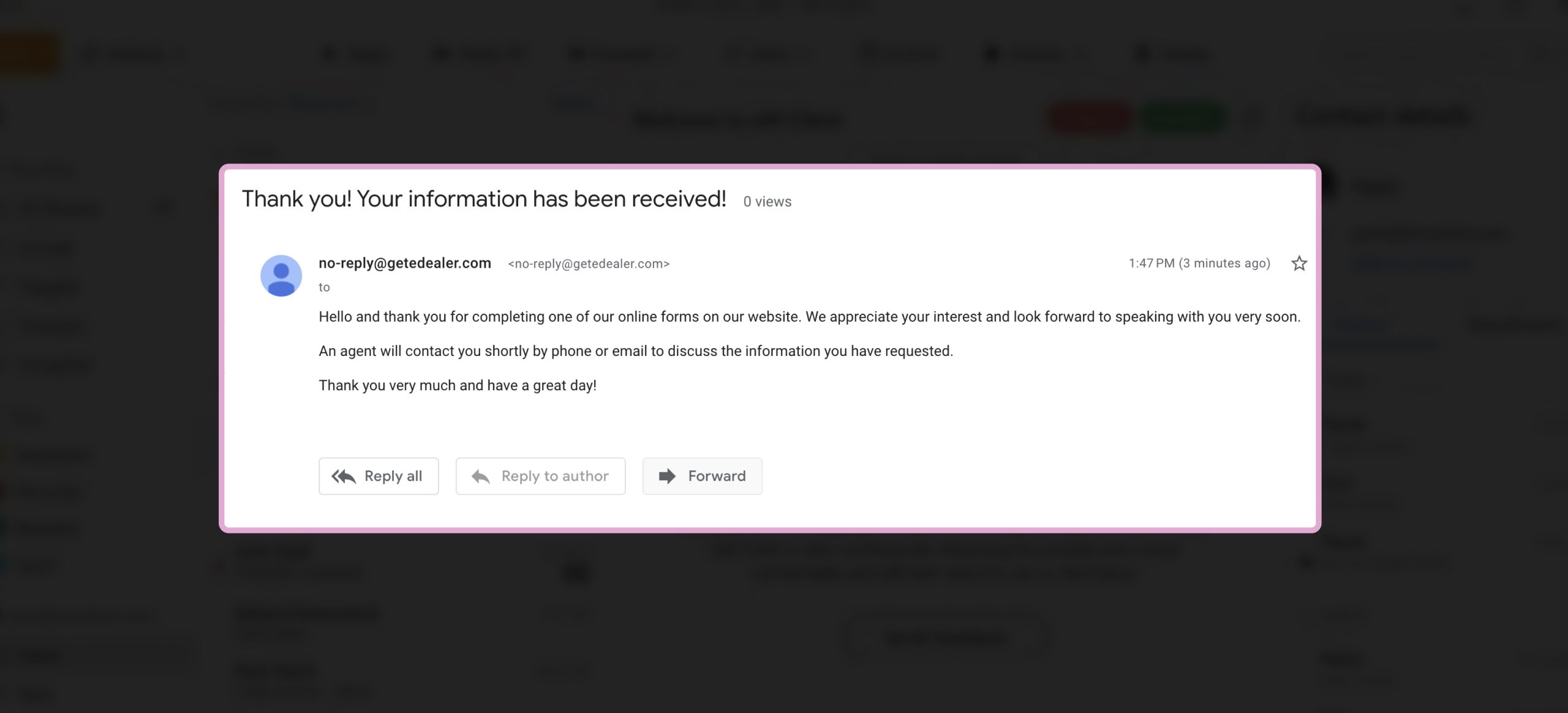 Une capture d’écran affichant un courriel de réponse automatique.