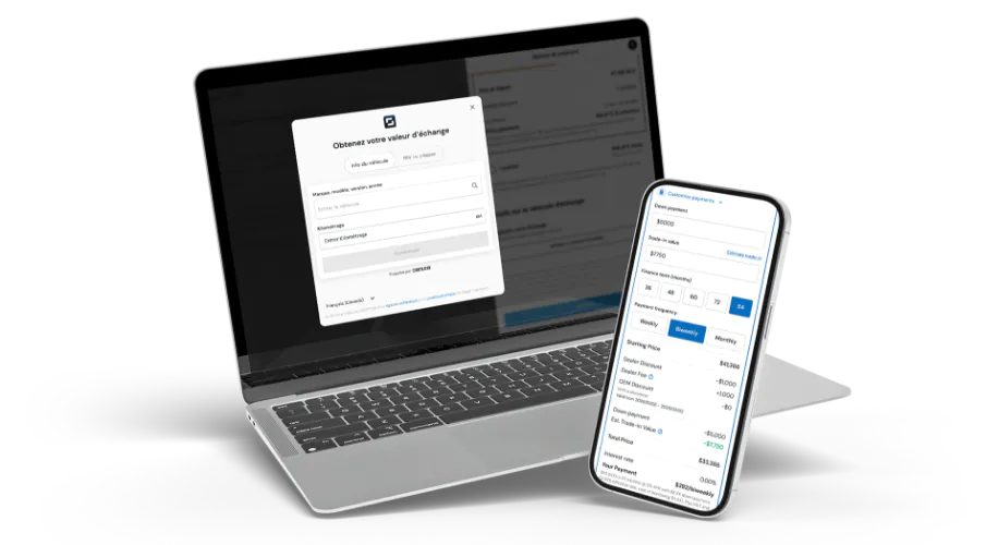 ordinateur_portable_avec_formulaire_pour_obtenir_une_valeur_dechange_et_telephone_celullaire_avec_valeur_dechange_applique_au_prix_dachat_dun_nouveau_vehicule%402x.webp